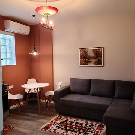 Travelers' Korca Home Exteriör bild